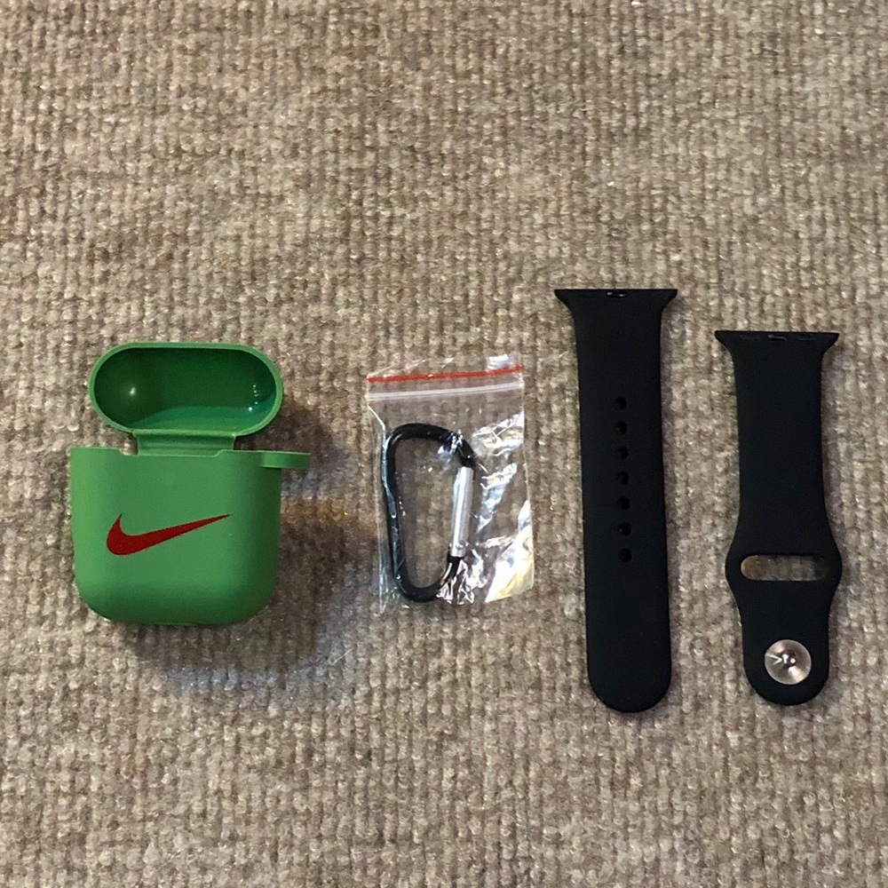 Nike AirPods Case Sets